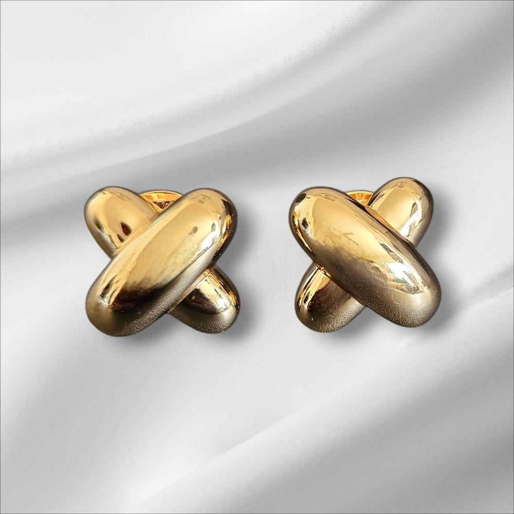 Vintage Carolee Goldtone Cross Clip-On Earrings